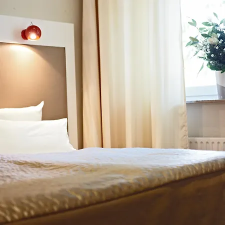 Hotel Domicil Hamburg By Golden Tulip-2